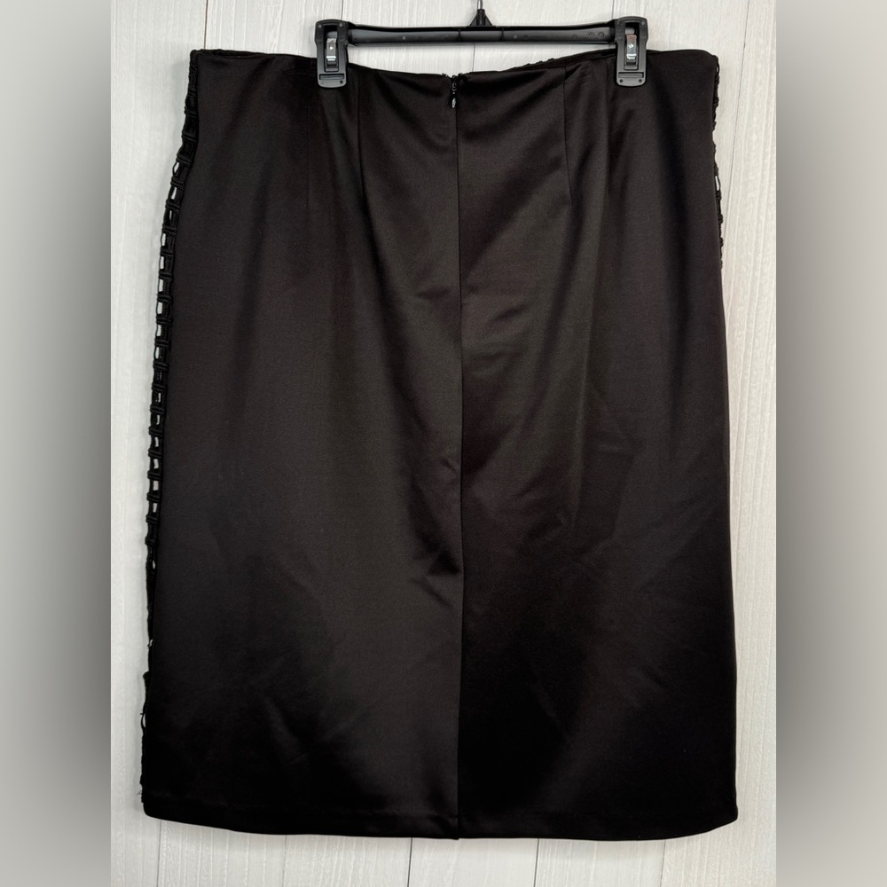 Eloquii Neoprene Pencil Skirt - Black - Picture 3 of 5